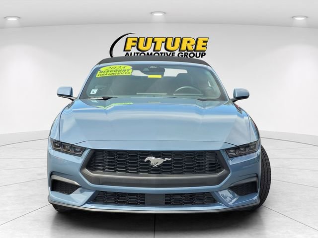 Certified 2025 Ford Mustang Convertible RWD image 4