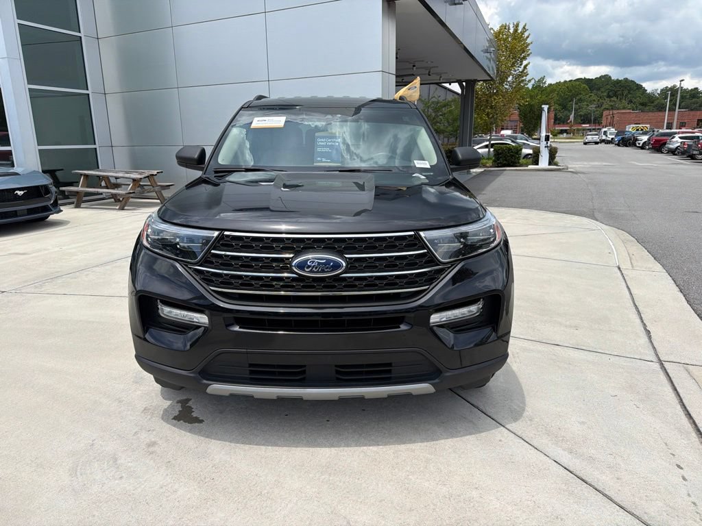Certified 2023 Ford Explorer XLT w/ Equipment Group 202A RWD image 3