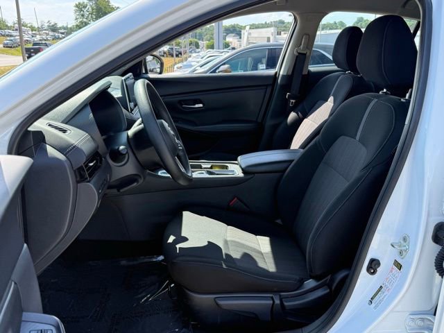 Used 2024 Nissan Sentra SV FWD image 14