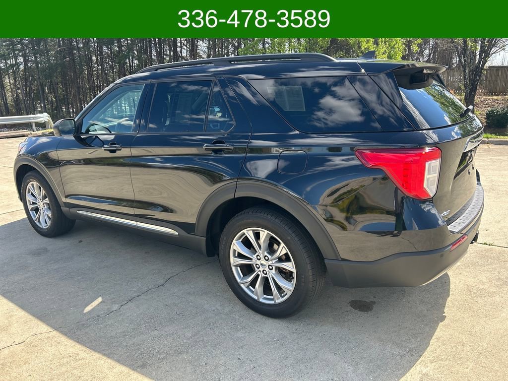 Certified 2022 Ford Explorer XLT w/ Equipment Group 202A image 3
