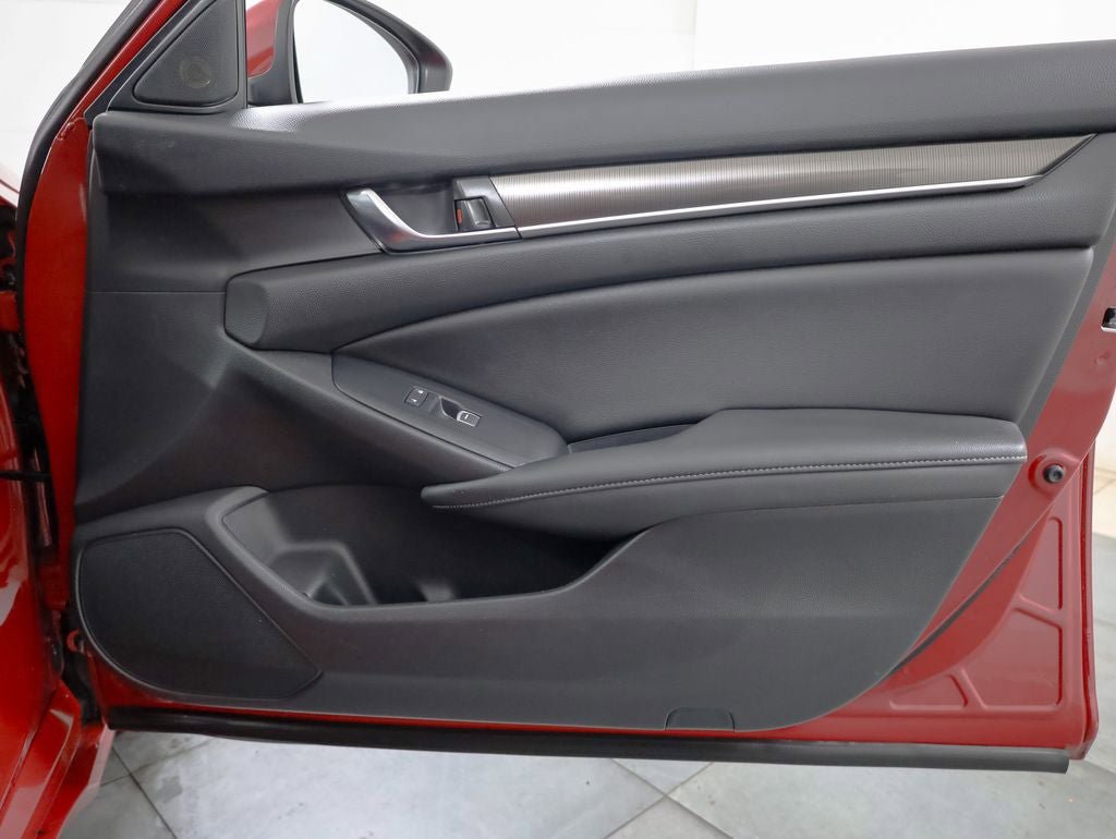 Used 2020 Honda Accord Sport image 29