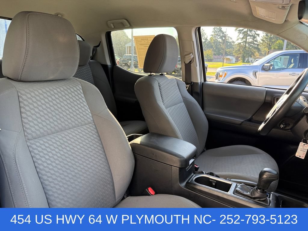 Used 2023 Toyota Tacoma SR AWD/4WD image 18
