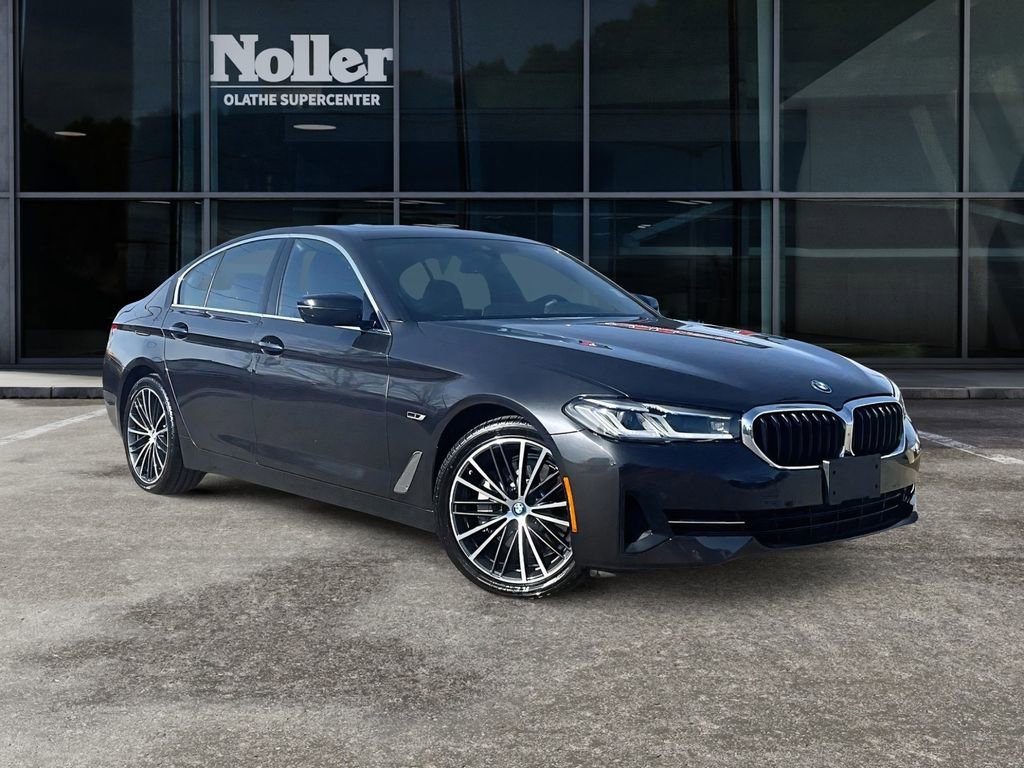 Used 2023 BMW 530e xDrive w/ Premium Package AWD/4WD image 10