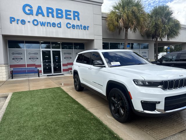 Used 2021 Jeep Grand Cherokee L Limited w/ Trailer Tow Group (B) AWD/4WD image 3