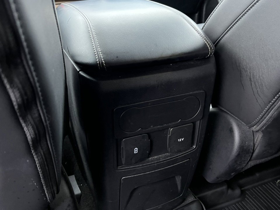 Certified 2023 Ford Explorer XLT w/ Equipment Group 202A image 33