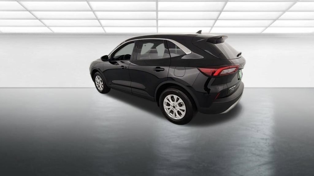 Certified 2023 Ford Escape Active AWD/4WD image 6