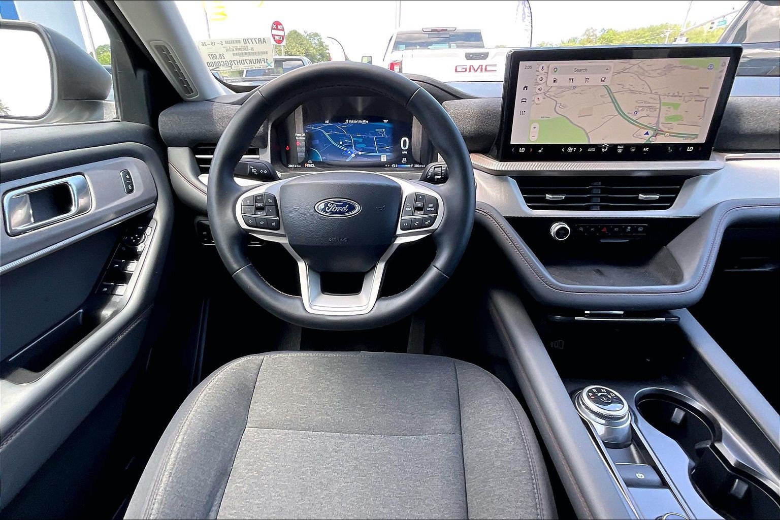 Certified 2025 Ford Explorer Active RWD image 5