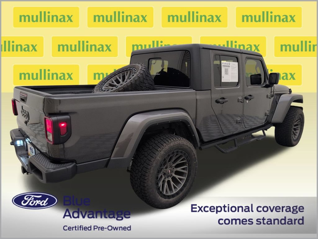 Used 2023 Jeep Gladiator Sport AWD/4WD image 3