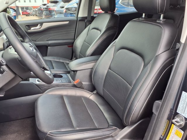 Certified 2022 Ford Escape SEL AWD/4WD image 4