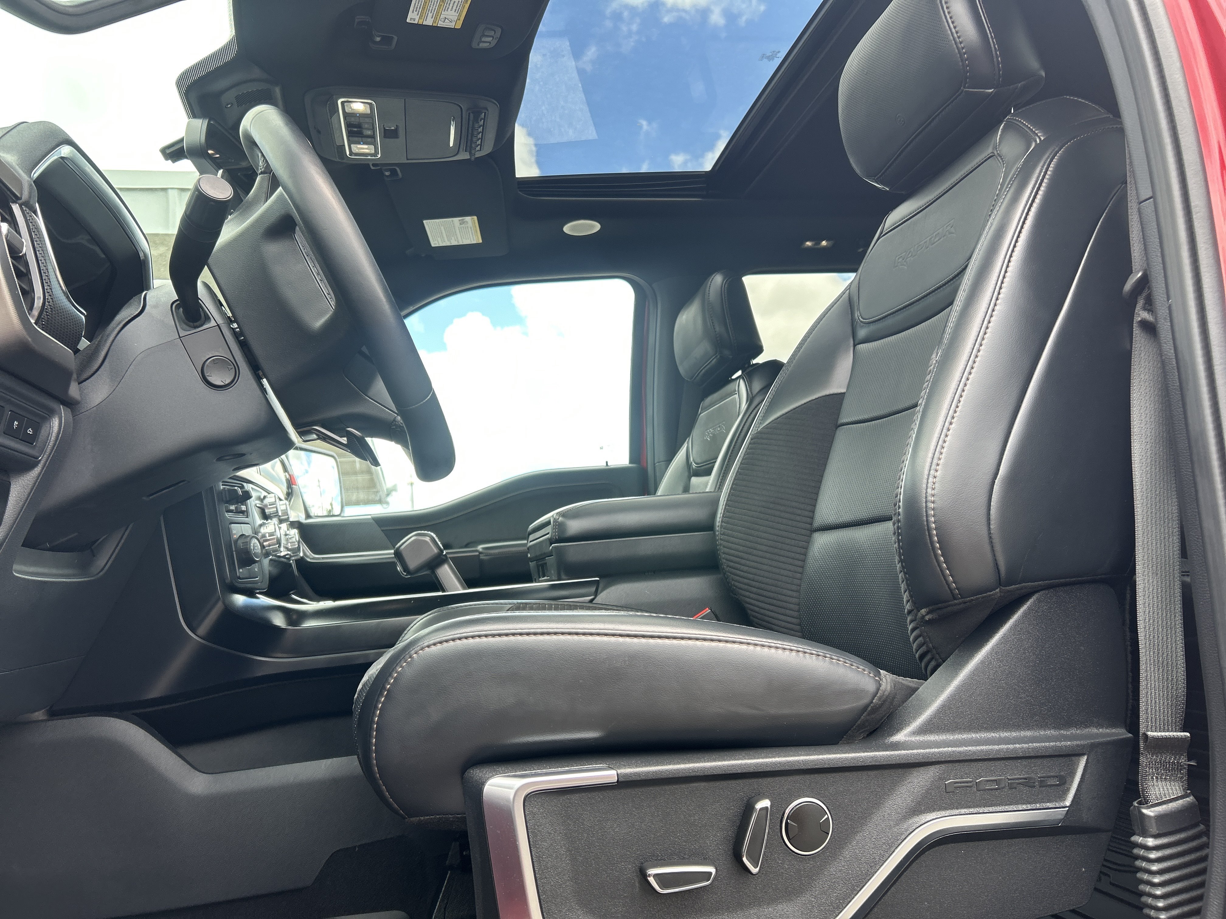 Certified 2023 Ford F150 Raptor w/ Raptor 37 Performance Package AWD/4WD image 10
