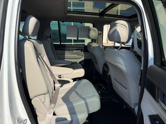 Used 2023 Jeep Wagoneer Series II w/ Convenience Group I AWD/4WD image 24