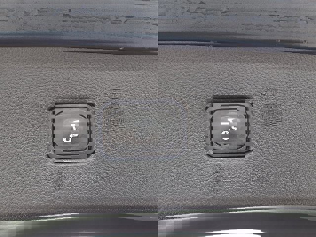 Certified 2024 Ford Edge ST-Line image 25