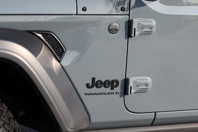 Used 2025 Jeep Wrangler Sport image 14