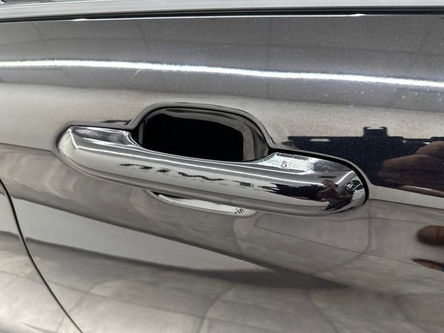 Certified 2025 Ford Explorer Platinum w/ LUX Leather Package image 9