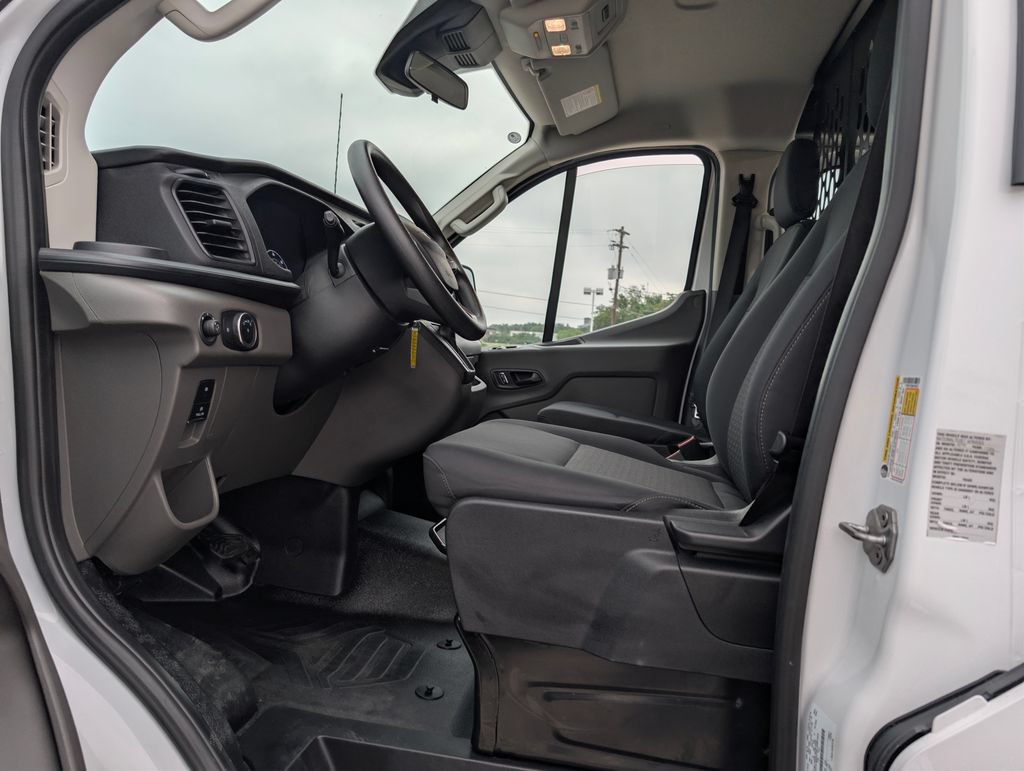 Certified 2025 Ford Transit 250 Low Roof w/ Exterior Upgrade Package RWD image 13