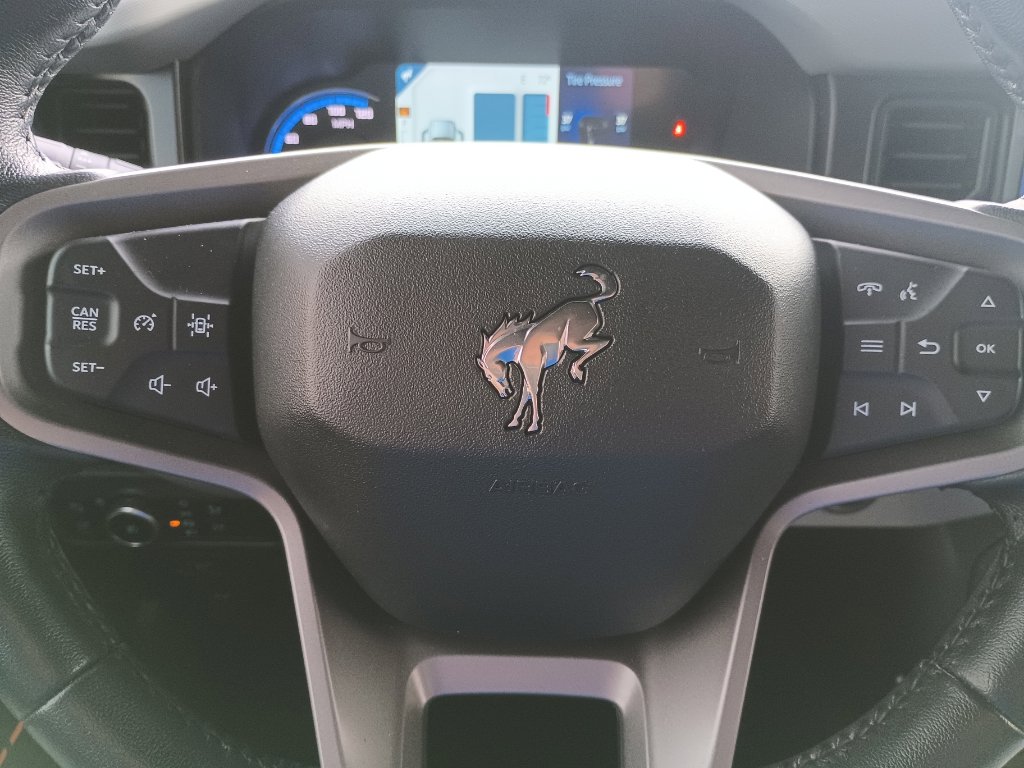 Certified 2023 Ford Bronco Badlands w/ Sasquatch Package AWD/4WD image 15