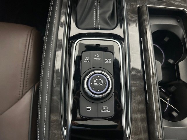 Used 2023 Nissan Armada Platinum w/ Captain's Chairs Package AWD/4WD image 20