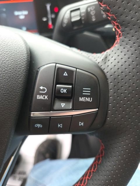 Certified 2025 Ford Escape ST-Line w/ Tech Pack #1 image 42