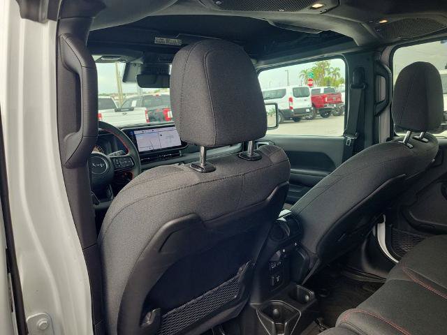 Used 2024 Jeep Wrangler Unlimited Rubicon w/ Capability Package AWD/4WD image 12