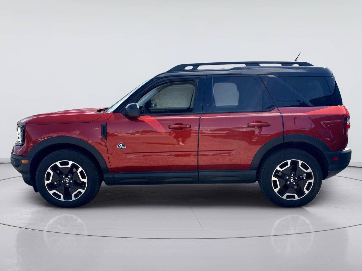 Certified 2024 Ford Bronco Sport Outer Banks w/ Tech Package AWD/4WD image 4