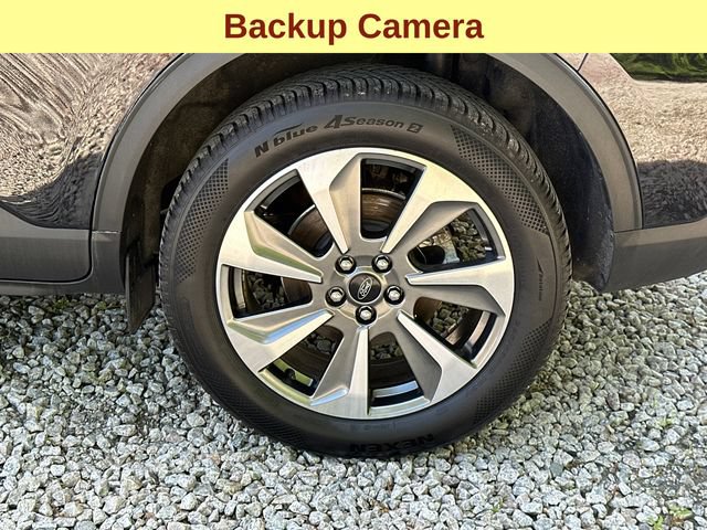 Certified 2025 Ford Escape Platinum AWD/4WD image 10