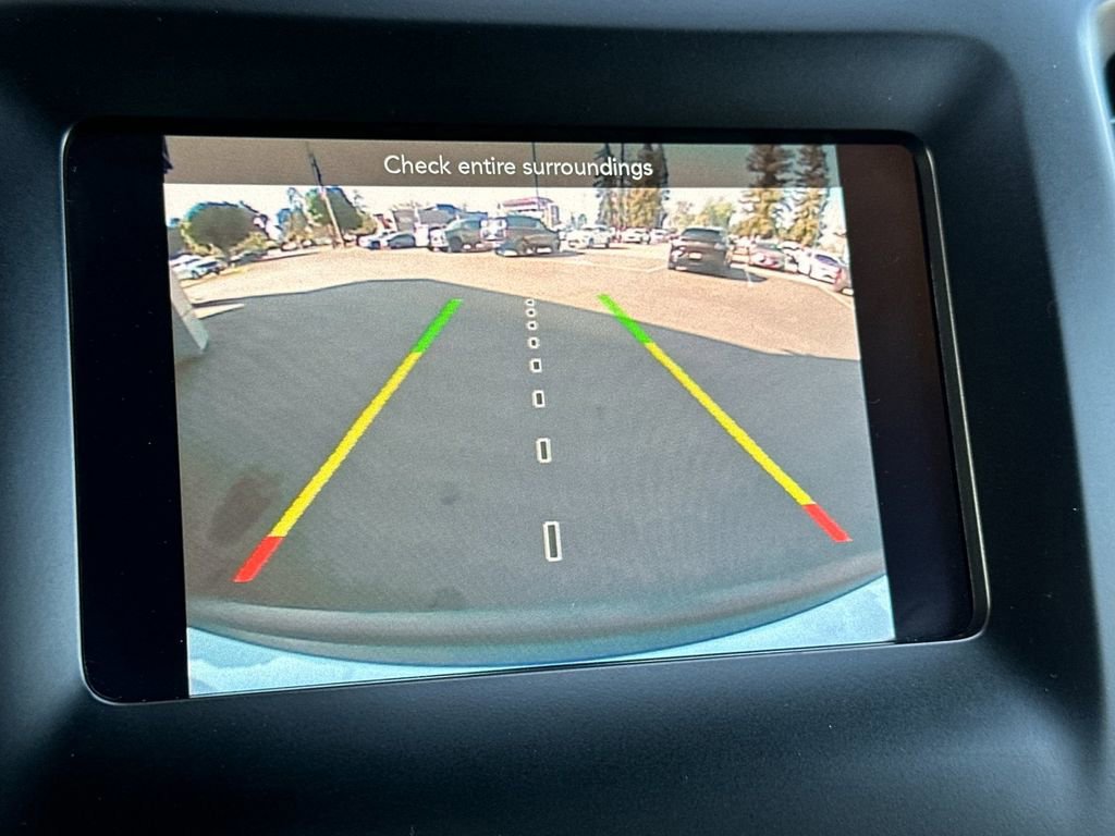 Used 2019 Jeep Cherokee Latitude w/ Cold Weather Group image 19