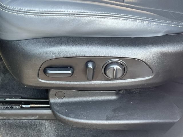 Used 2019 Buick Enclave Essence AWD/4WD image 23