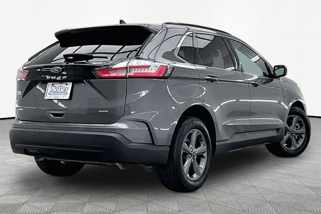 Certified 2022 Ford Edge SEL w/ Sport Appearance Package AWD/4WD image 2