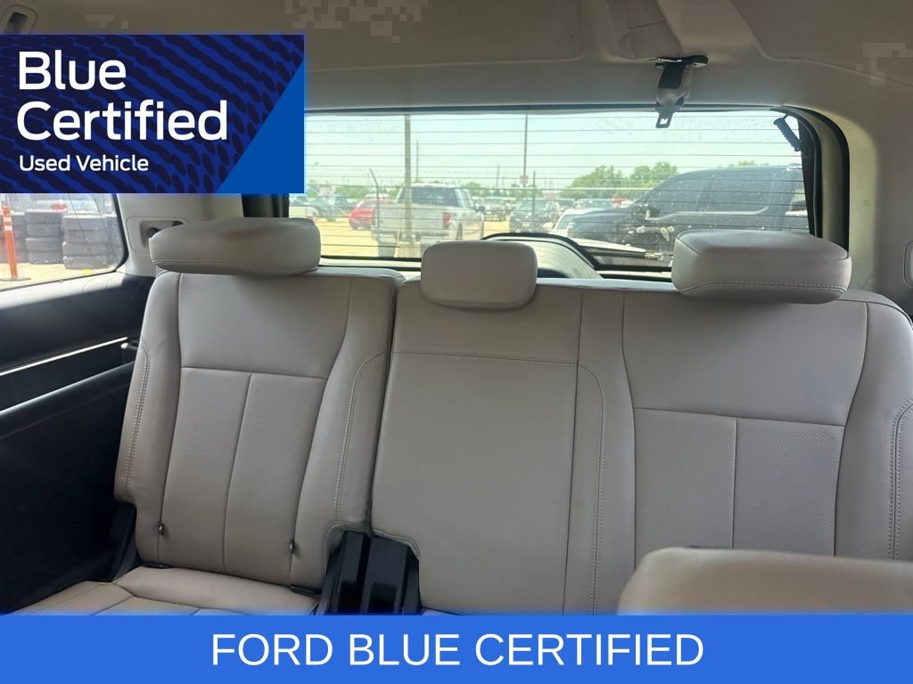 Certified 2023 Ford Expedition XLT RWD image 5