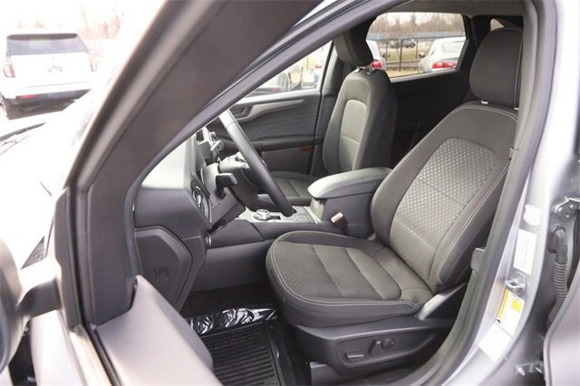 Certified 2024 Ford Escape Active w/ Cold Weather Package image 9