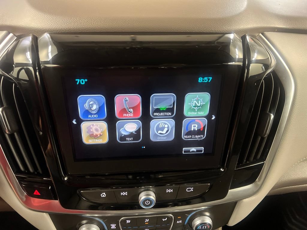 Used 2018 Chevrolet Traverse LT FWD image 11