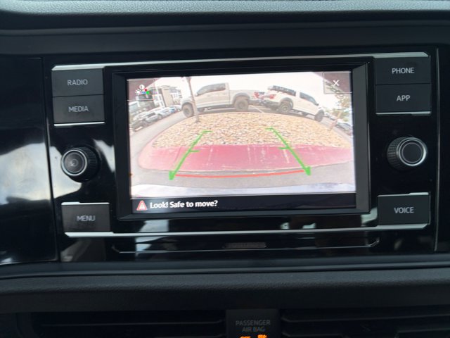 Used 2022 Volkswagen Jetta SE w/ Panoramic Sunroof Package FWD image 29