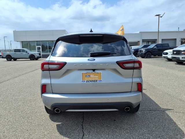Certified 2024 Ford Escape ST-Line w/ Tech Pack #1 FWD image 6