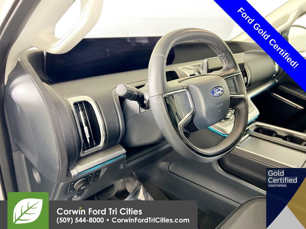 Certified 2025 Ford Expedition Max Platinum AWD/4WD video 3
