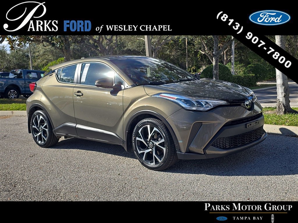 Used 2021 Toyota C-HR XLE image 1
