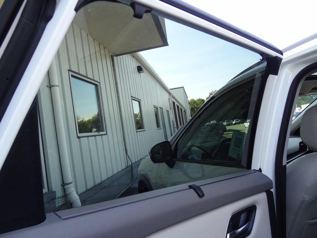 Used 2021 Nissan Rogue SL FWD image 9