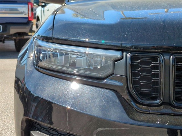 Used 2024 Jeep Grand Cherokee Altitude image 10