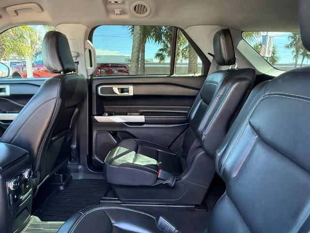 Certified 2022 Ford Explorer XLT w/ Equipment Group 202A image 20