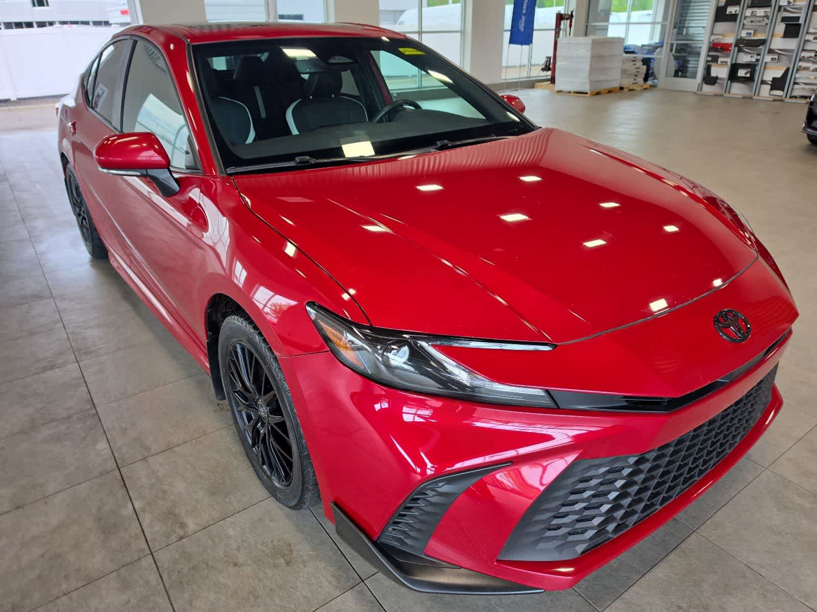 Used 2025 Toyota Camry XSE AWD/4WD image 5