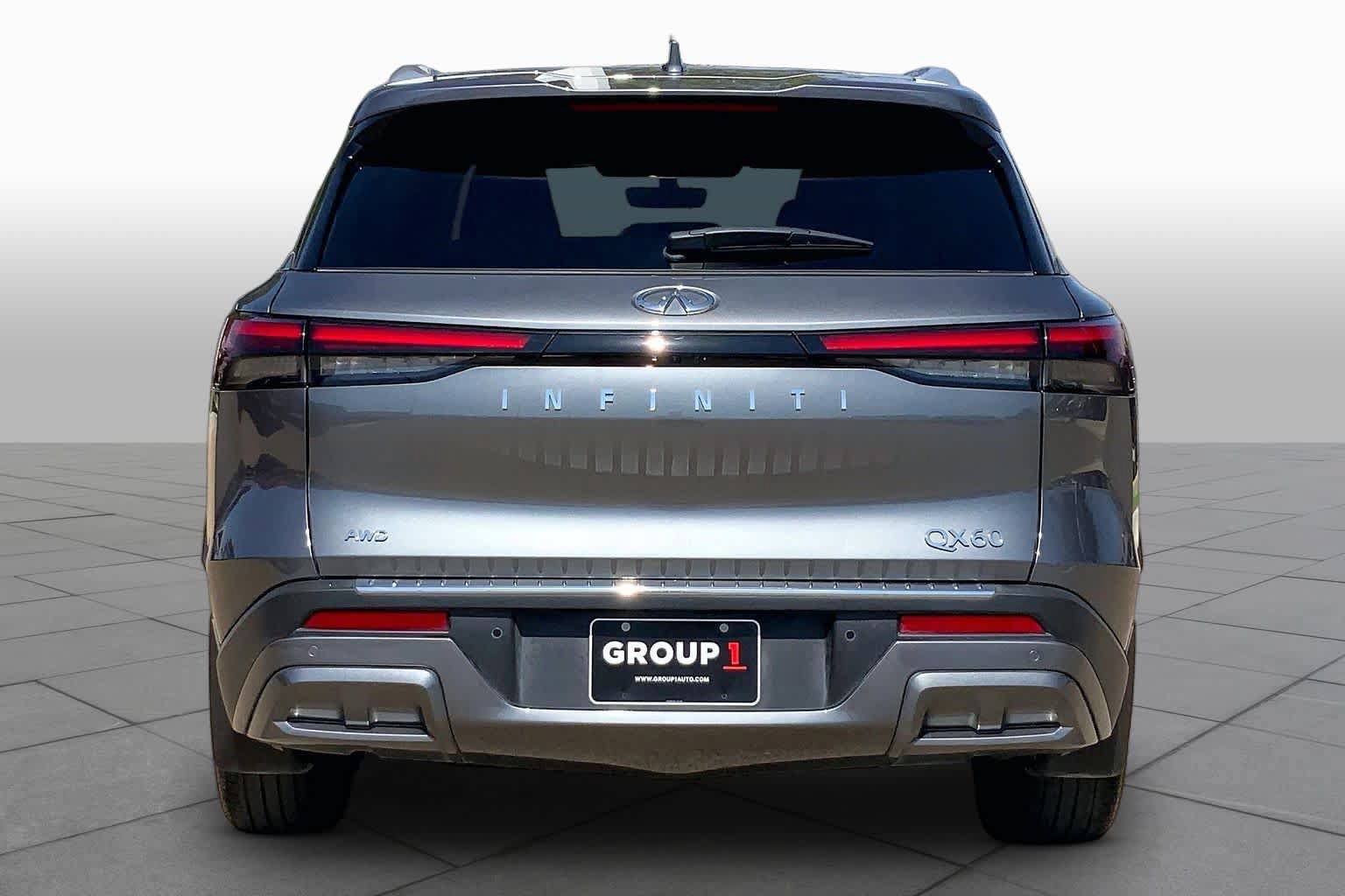 Used 2023 INFINITI QX60 Sensory AWD/4WD image 5