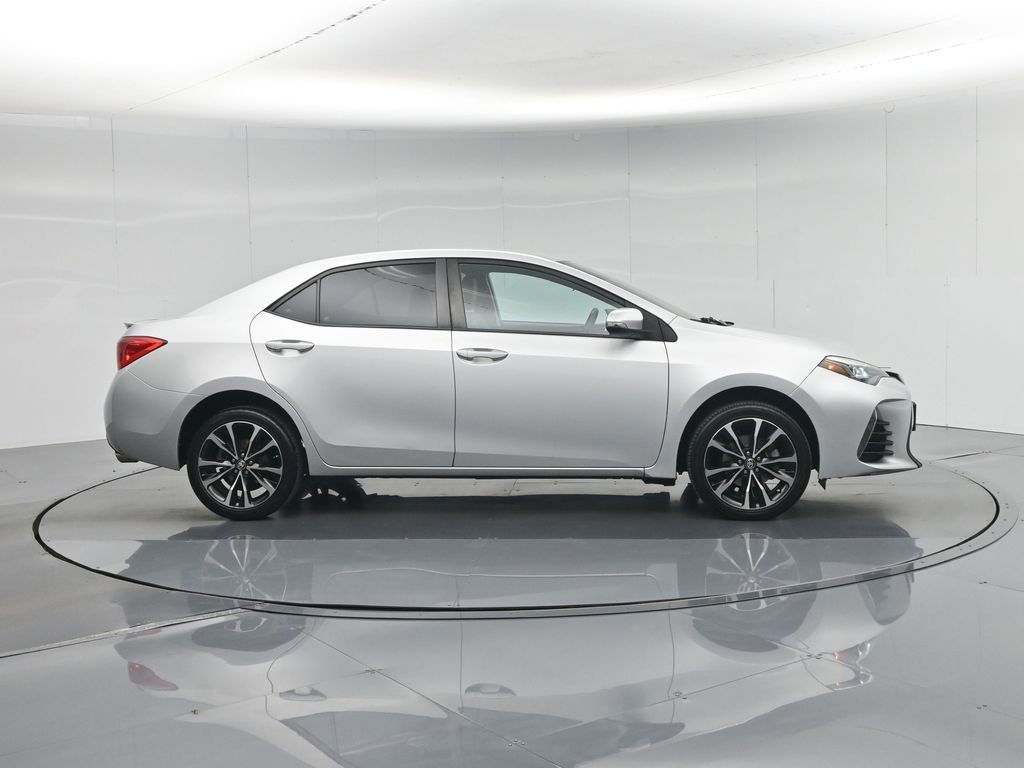 Used 2017 Toyota Corolla SE w/ Carpet Mat Package (TMS) FWD image 8