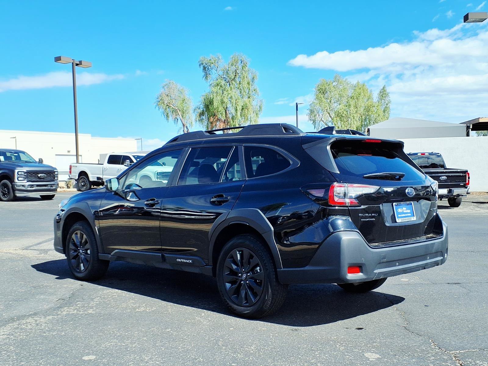 Used 2025 Subaru Outback Onyx Edition AWD/4WD image 3