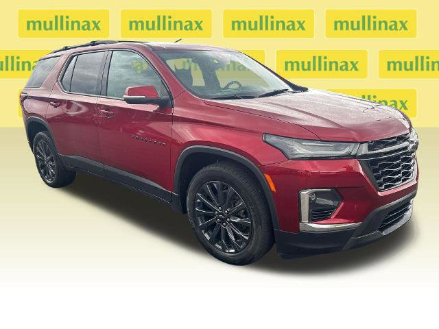 Used 2023 Chevrolet Traverse RS