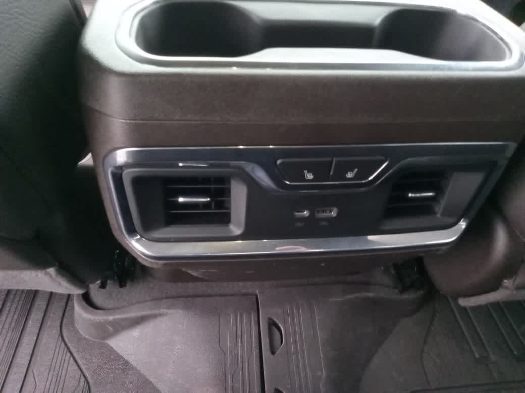 Used 2022 GMC Sierra 1500 Denali AWD/4WD image 36