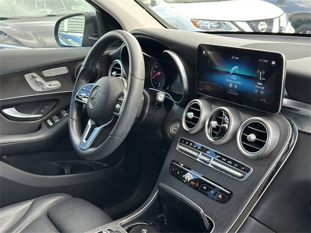 Used 2020 Mercedes-Benz GLC 300 4MATIC image 34