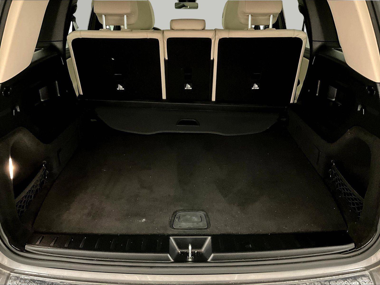 Used 2022 Mercedes-Benz GLB 250 4MATIC image 33