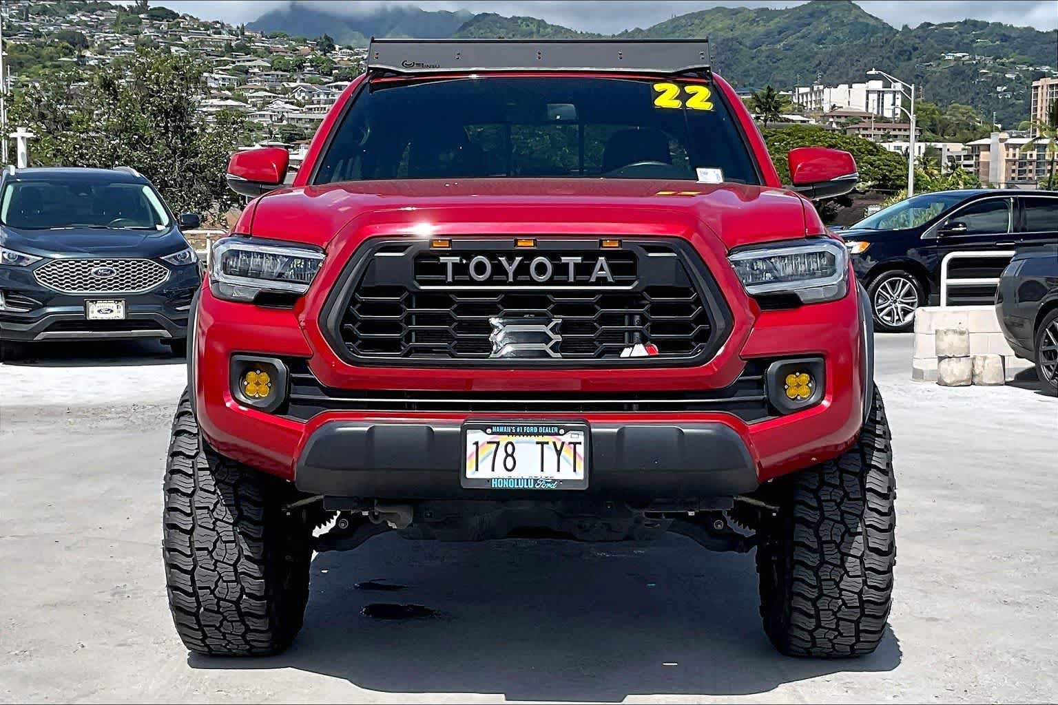 Used 2023 Toyota Tacoma TRD Off-Road w/ Black Out Package (TMS) AWD/4WD image 6
