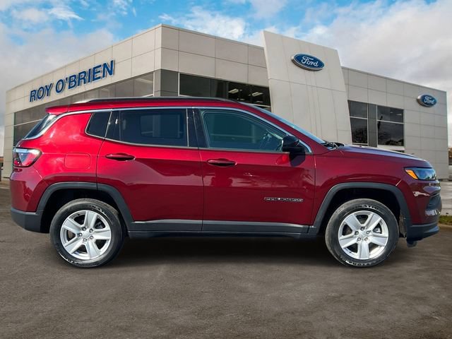 Used 2022 Jeep Compass Latitude w/ Convenience Group AWD/4WD image 6