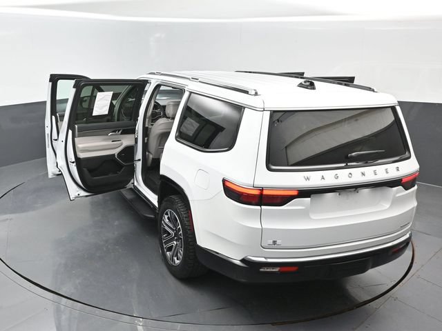 Used 2024 Jeep Wagoneer Series II AWD/4WD image 24