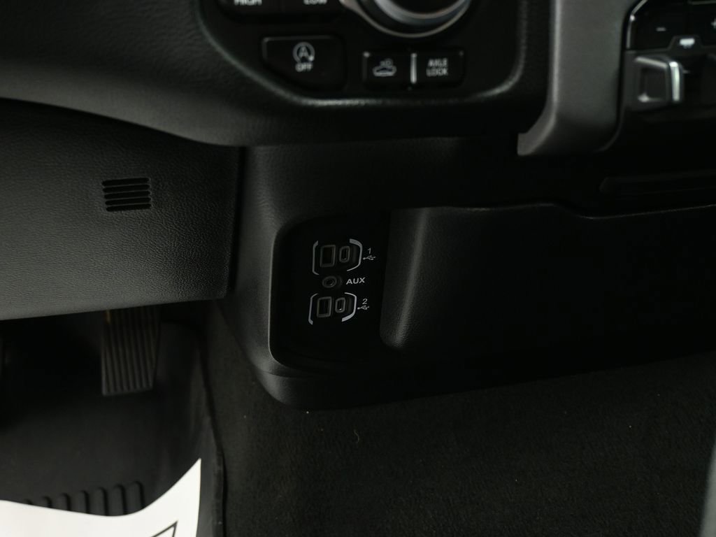 Used 2024 RAM 1500 Big Horn image 18